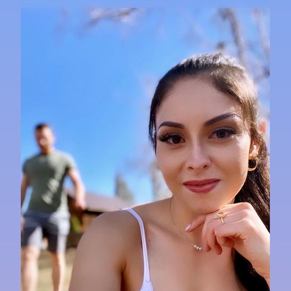 Meet your Posher, Ariel - Picture 1 of 1